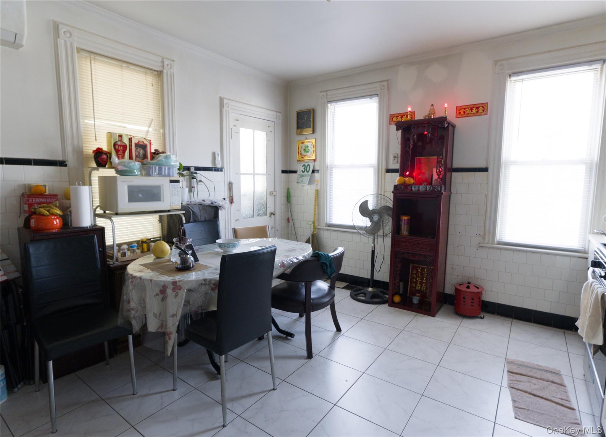 86-24 79th Street, Woodhaven, NY 11421