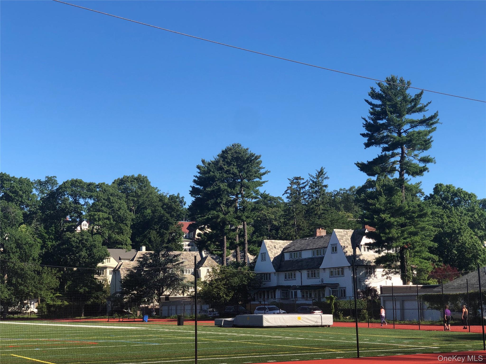 15 Meadow Avenue # 6, Bronxville, NY 10708