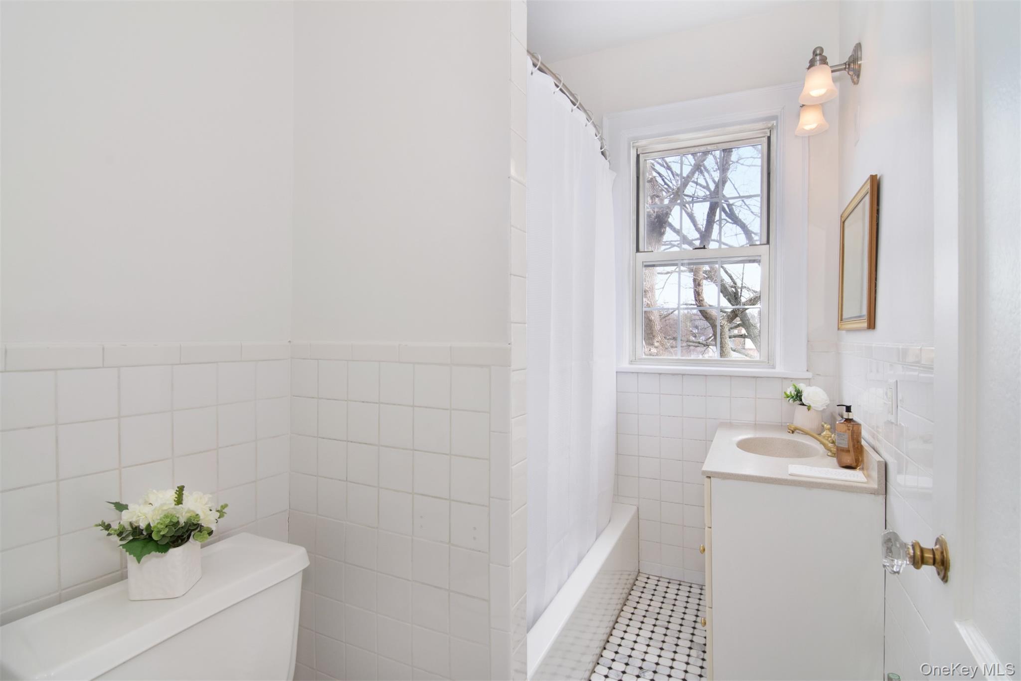 15 Meadow Avenue # 6, Bronxville, NY 10708