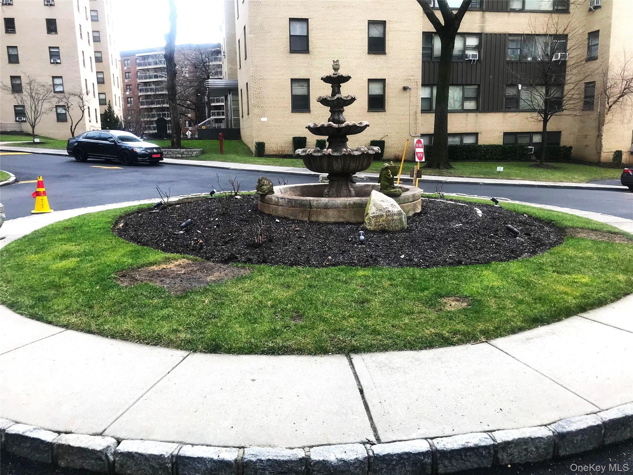 8 Fordham Hill Oval # #6B, Bronx, NY 10468
