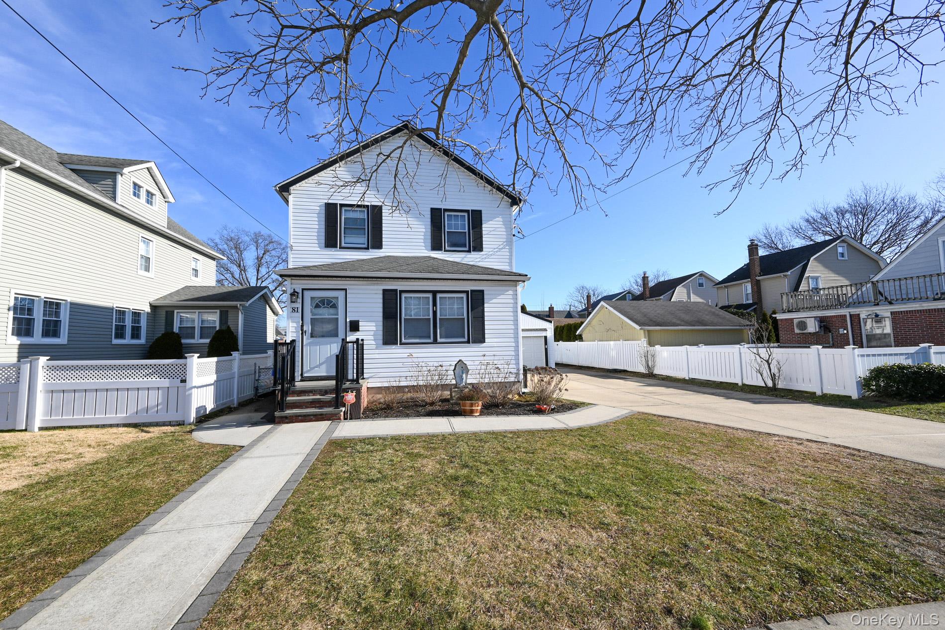 81 Irving Avenue, Floral Park, NY 11001