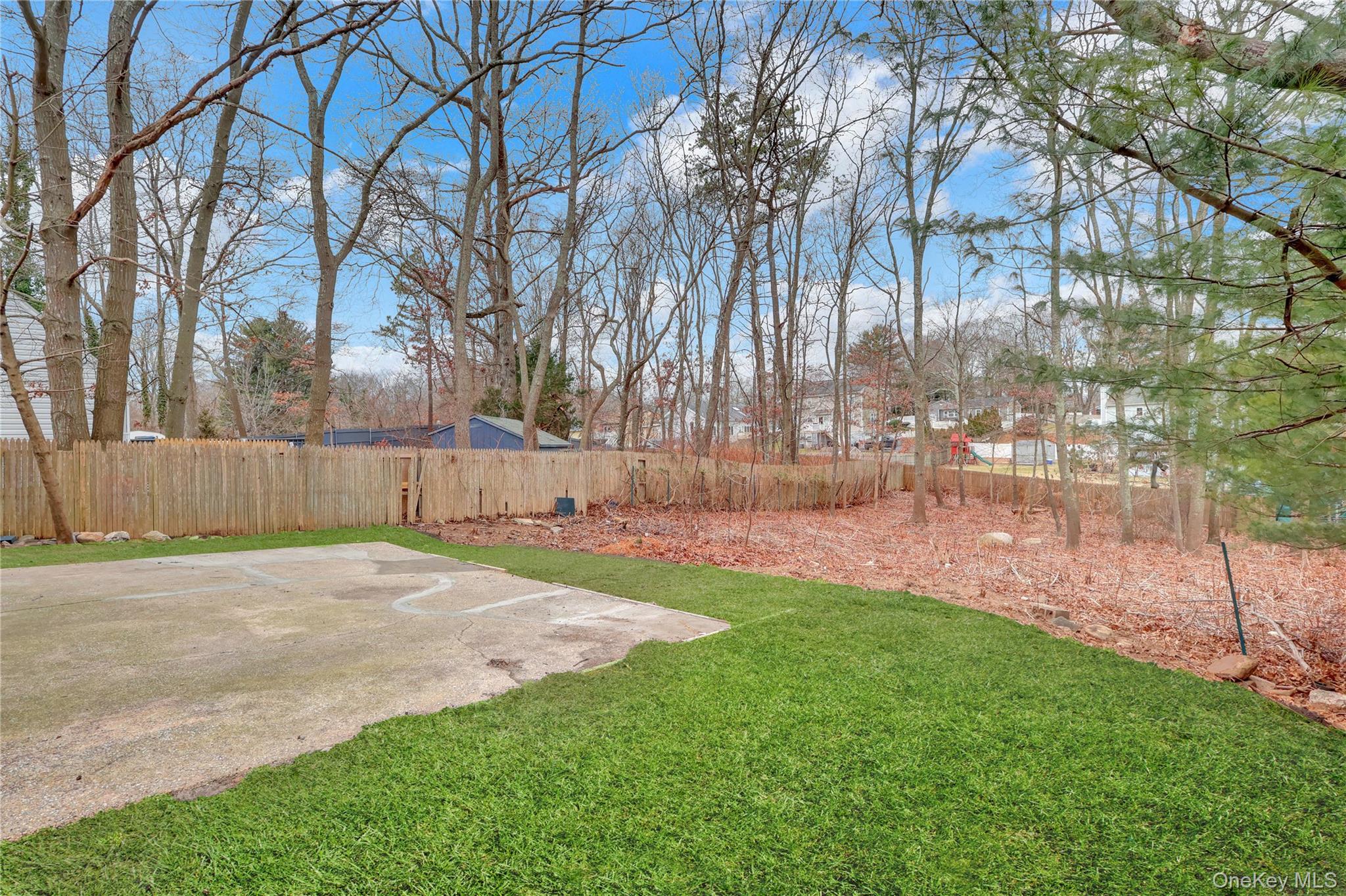 567 Puritan Drive, Shirley, NY 11967