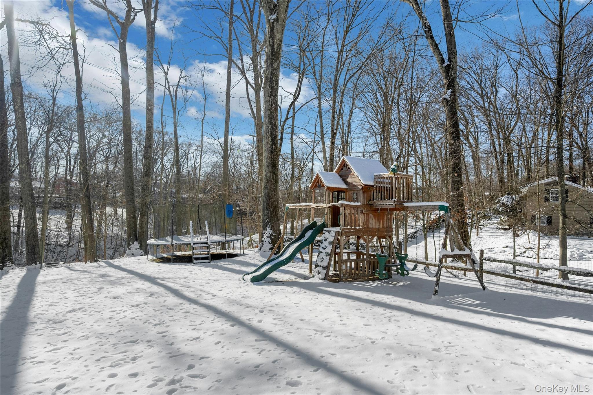 30 Highclere Lane, Valhalla, NY 10595