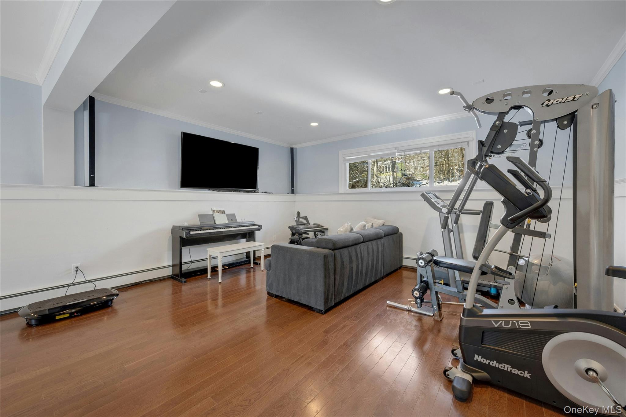 30 Highclere Lane, Valhalla, NY 10595