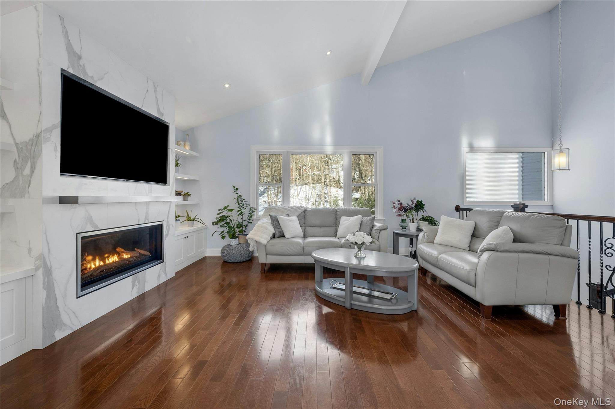 30 Highclere Lane, Valhalla, NY 10595