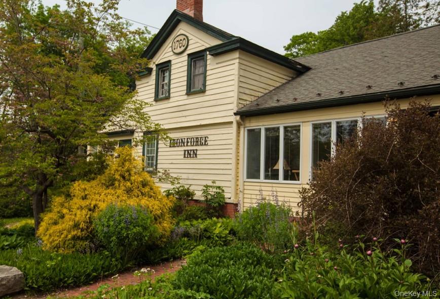 38 Bellvale Lakes Road, Warwick, NY 10990