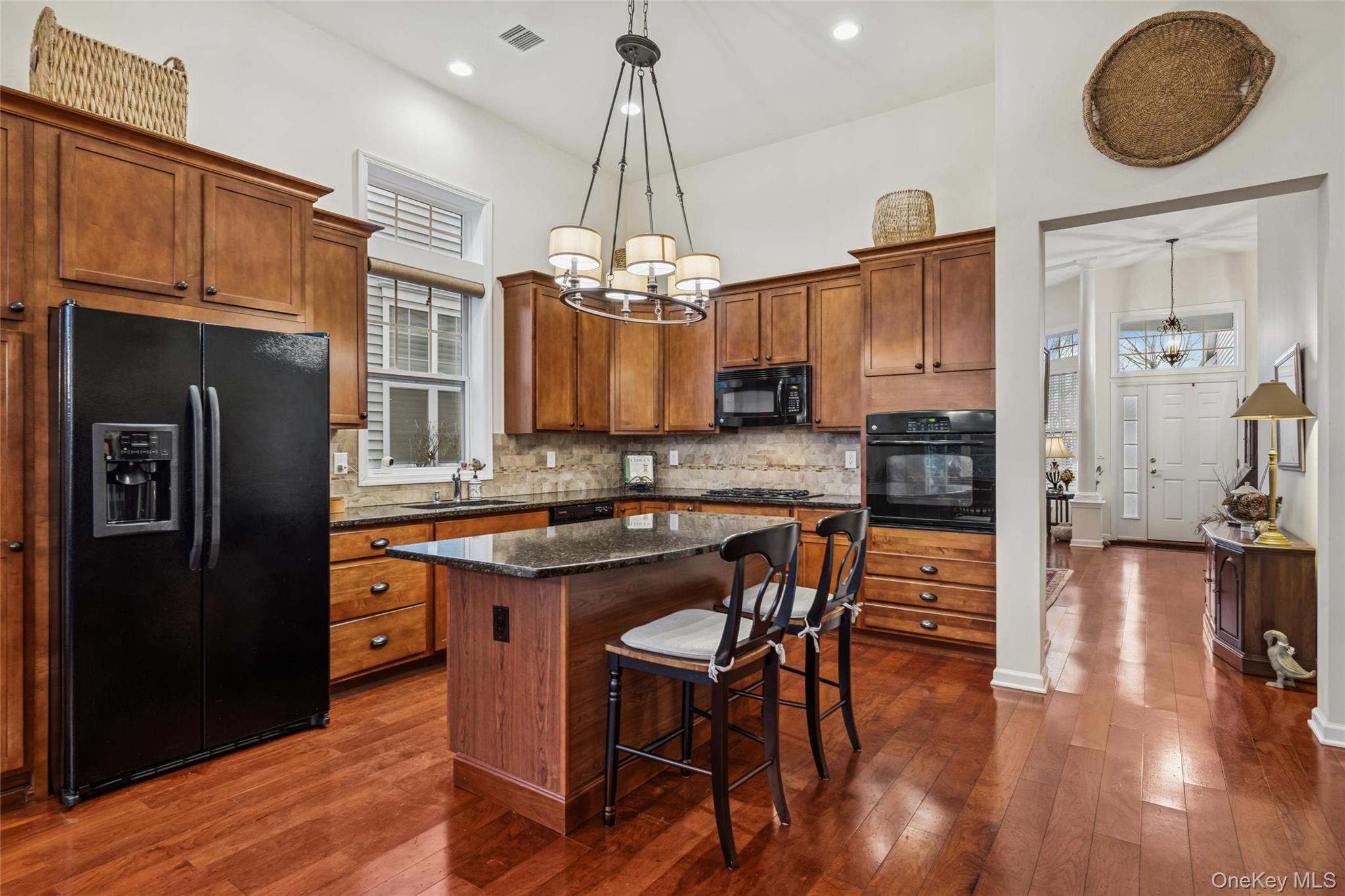 6 Ovation Place, Eastport, NY 11941