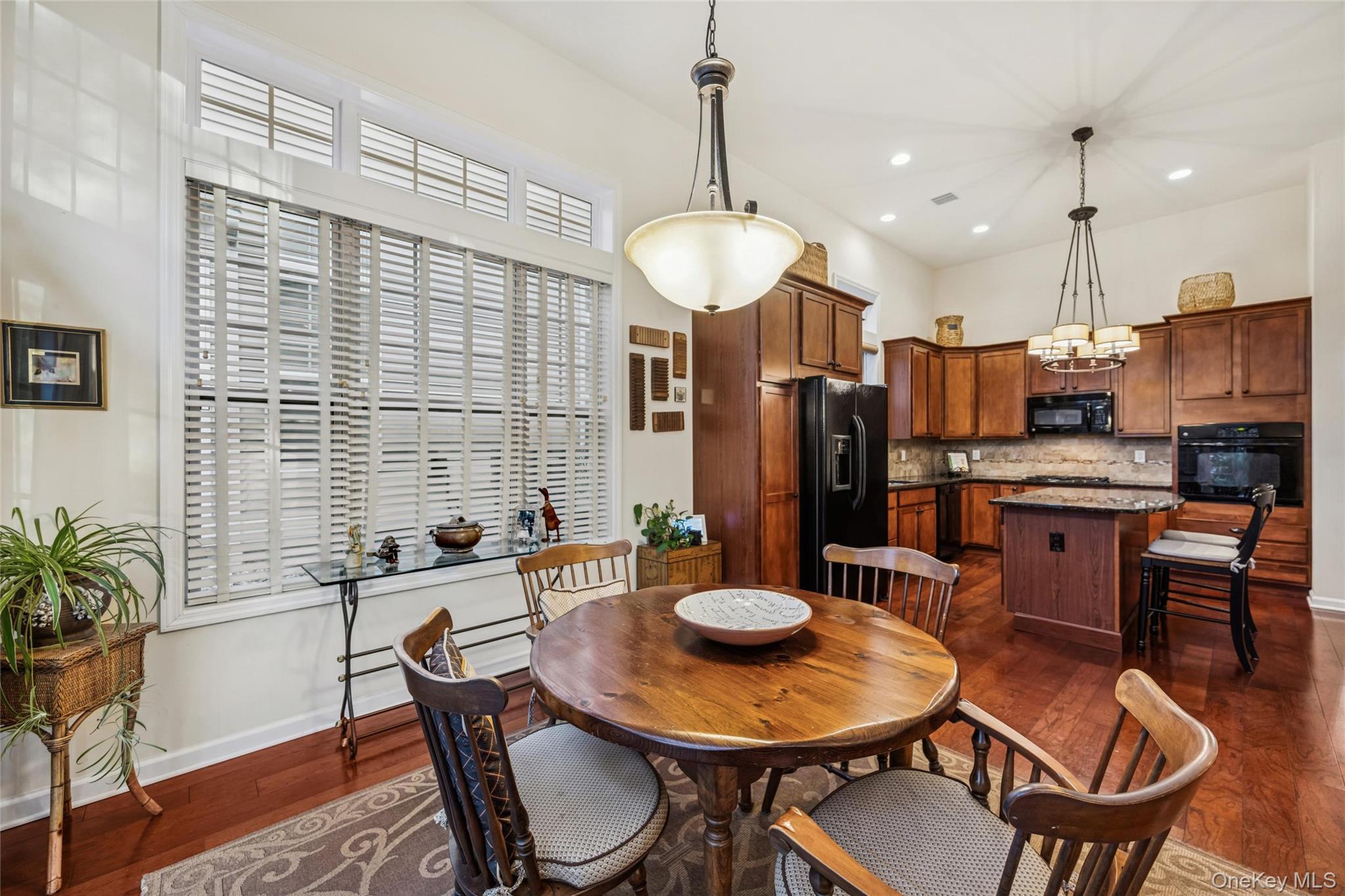 6 Ovation Place, Eastport, NY 11941