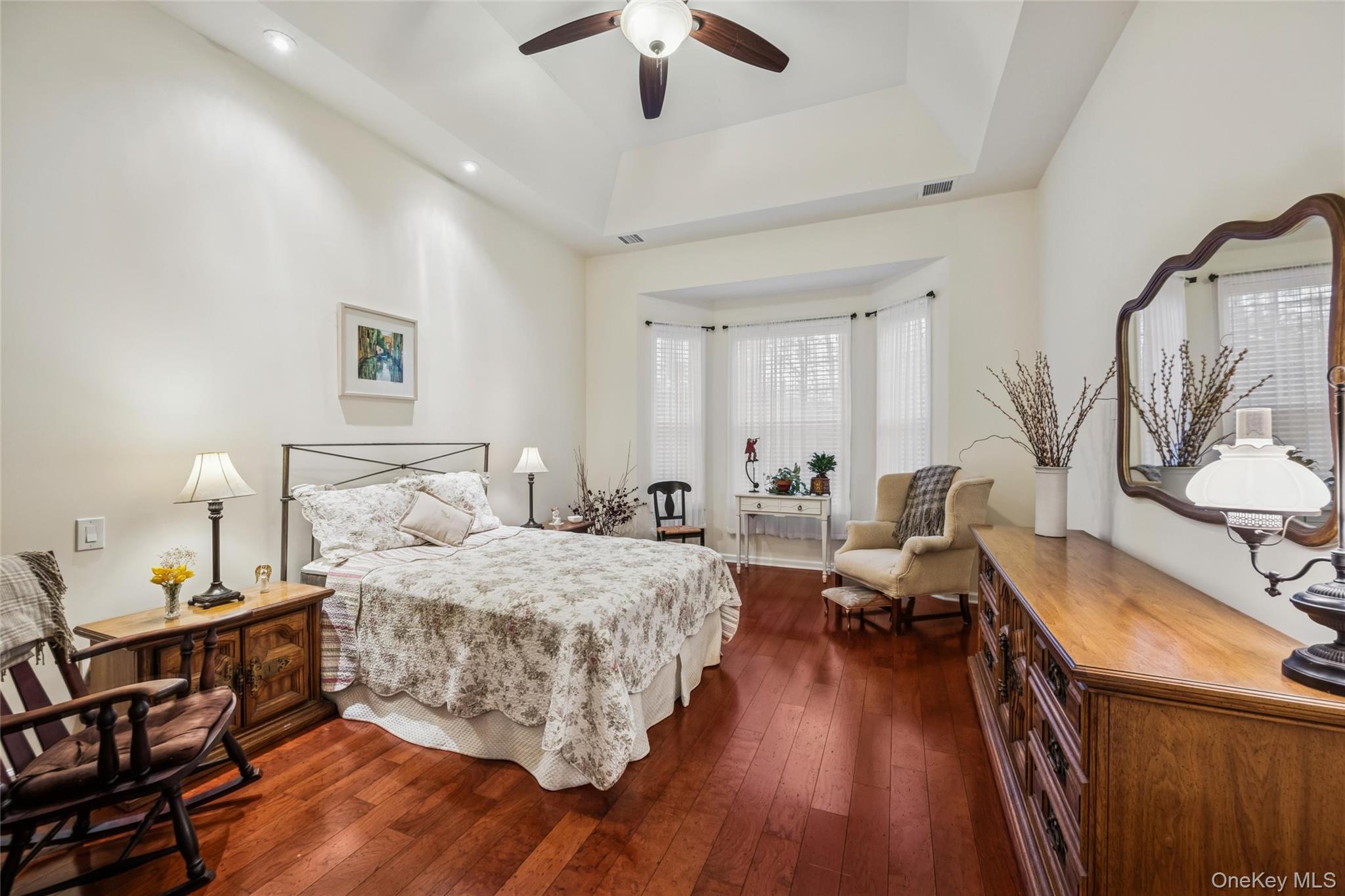 6 Ovation Place, Eastport, NY 11941