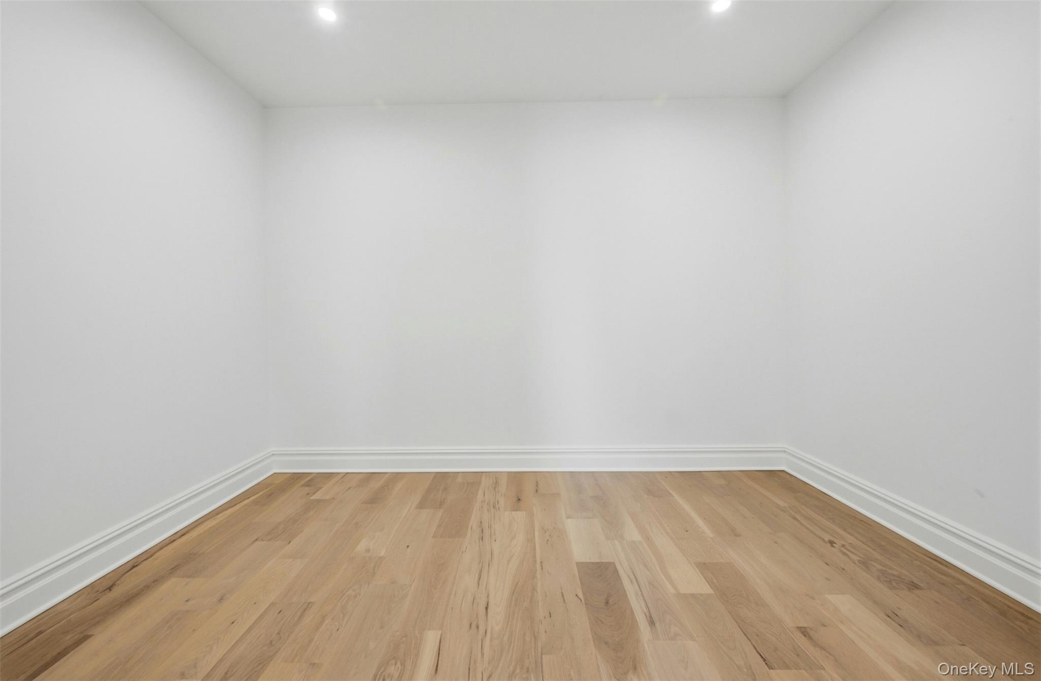 75 Crescent Court, Wading River, NY 11792