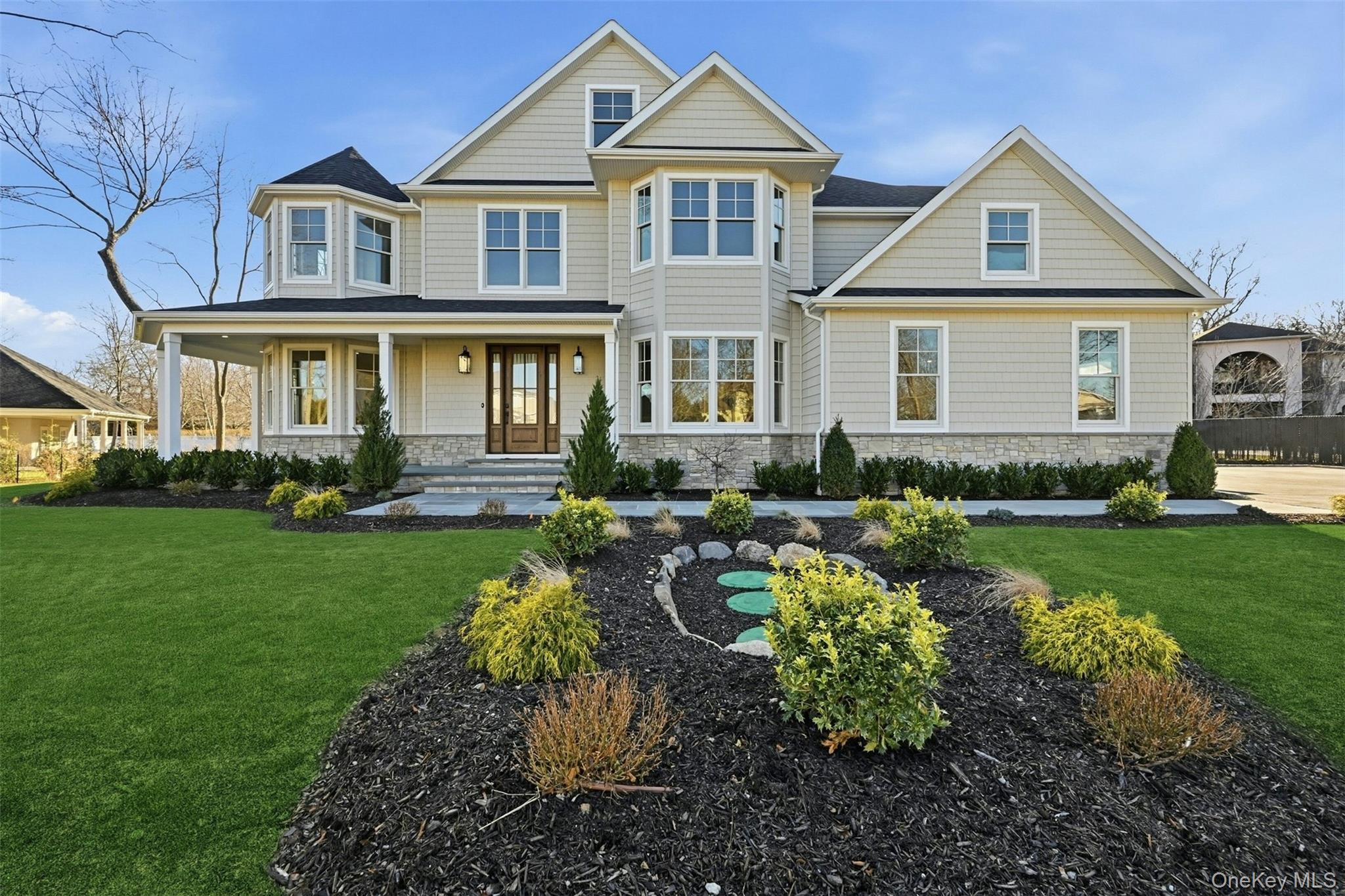 75 Crescent Court, Wading River, NY 11792