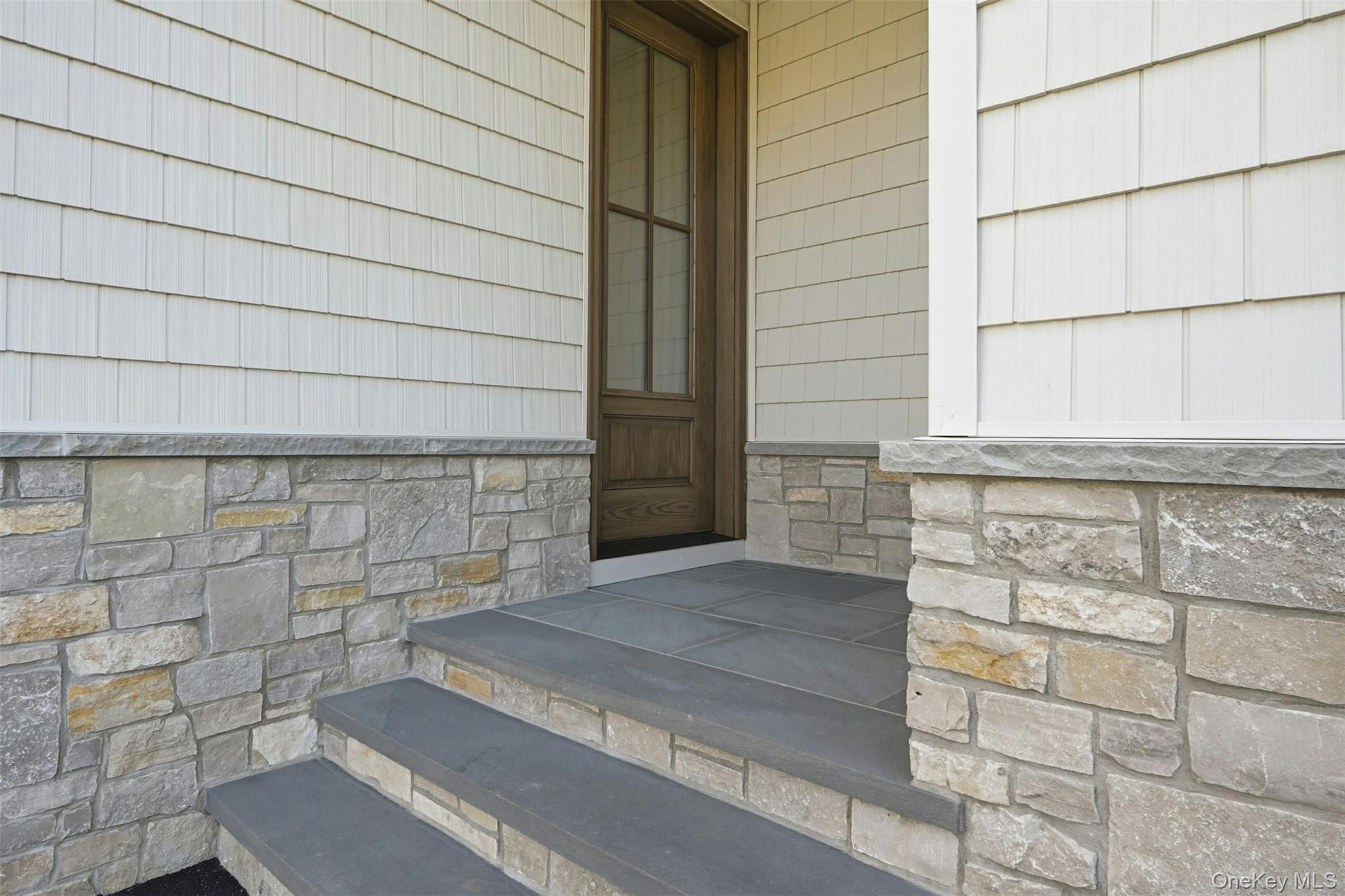 75 Crescent Court, Wading River, NY 11792