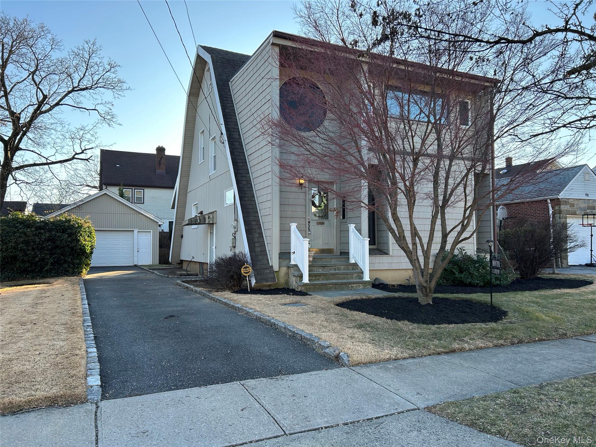 70 E Beverly Parkway, Valley Stream, NY 11580