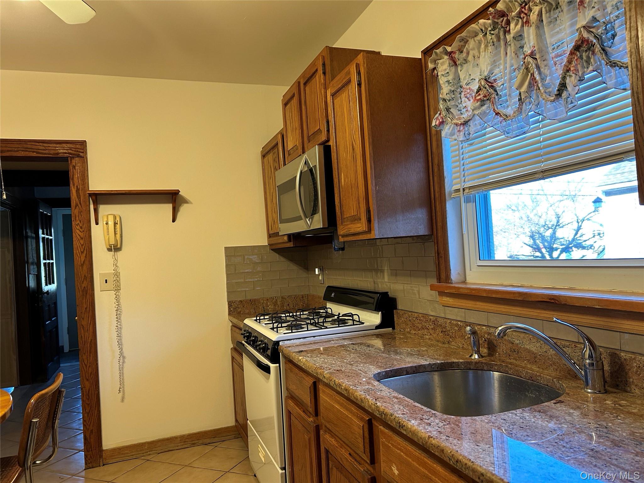 70 E Beverly Parkway, Valley Stream, NY 11580