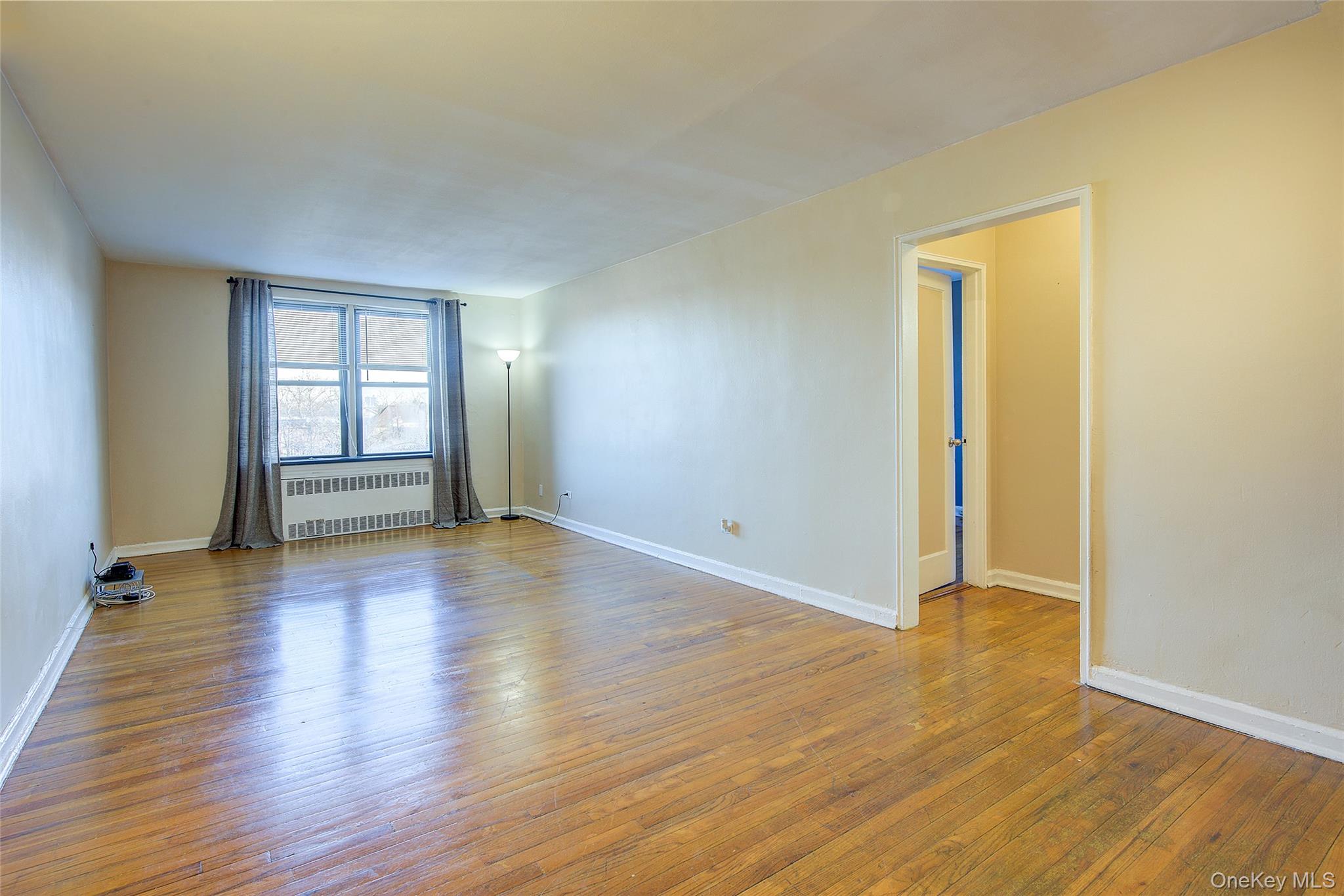 65-35 108th # D7, Forest Hills, NY 11375