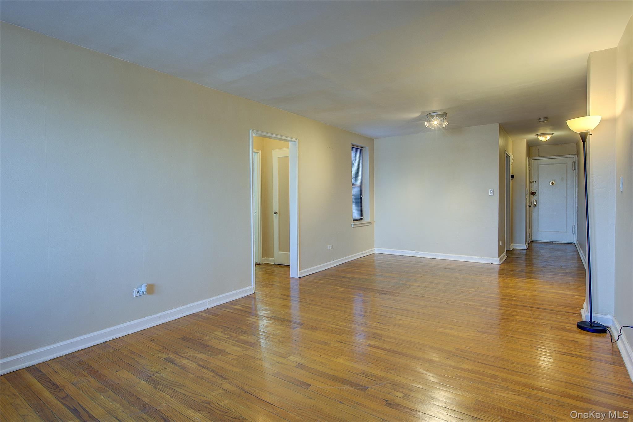 65-35 108th # D7, Forest Hills, NY 11375