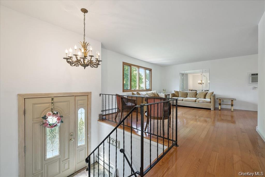 10 Marsulin Drive, Syosset, NY 11791