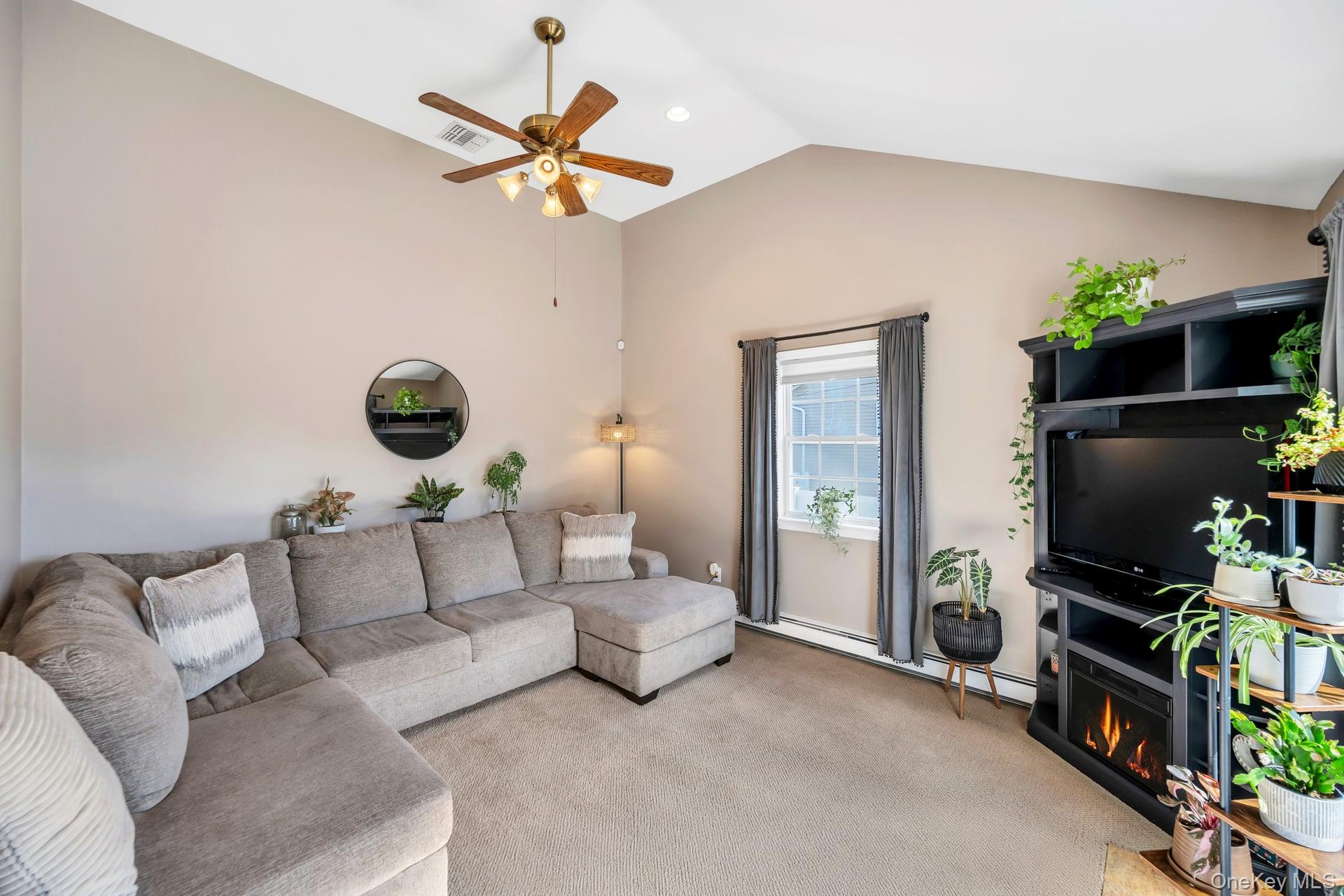 346 Victory Drive, Lake Ronkonkoma, NY 11779