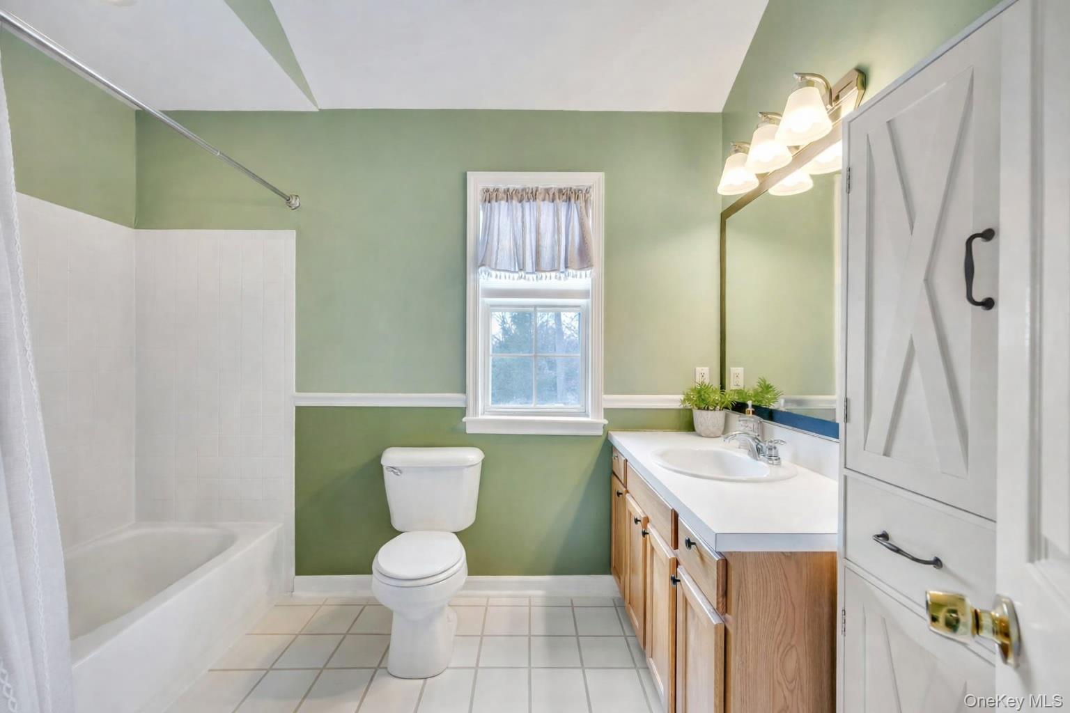 346 Victory Drive, Lake Ronkonkoma, NY 11779