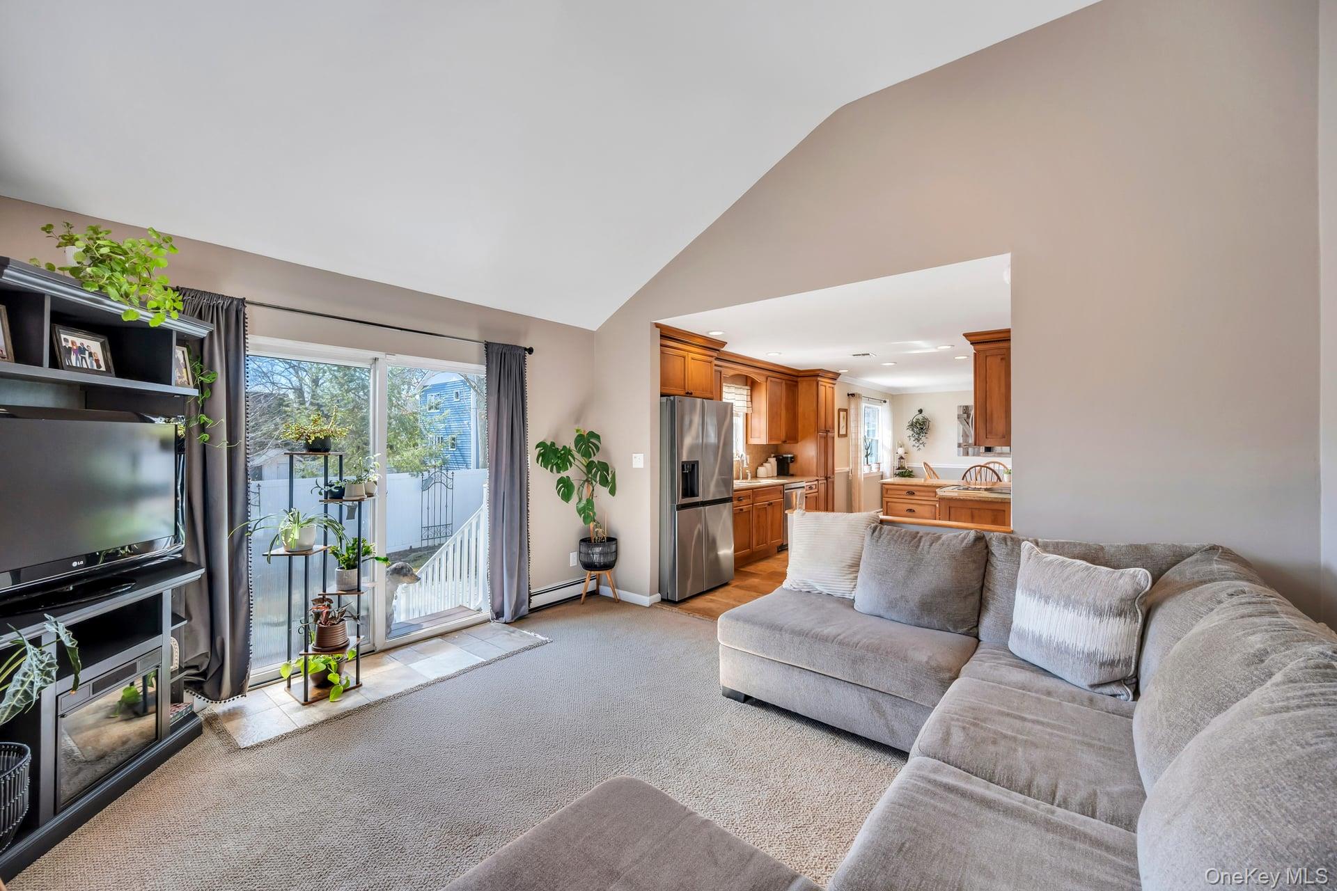 346 Victory Drive, Lake Ronkonkoma, NY 11779