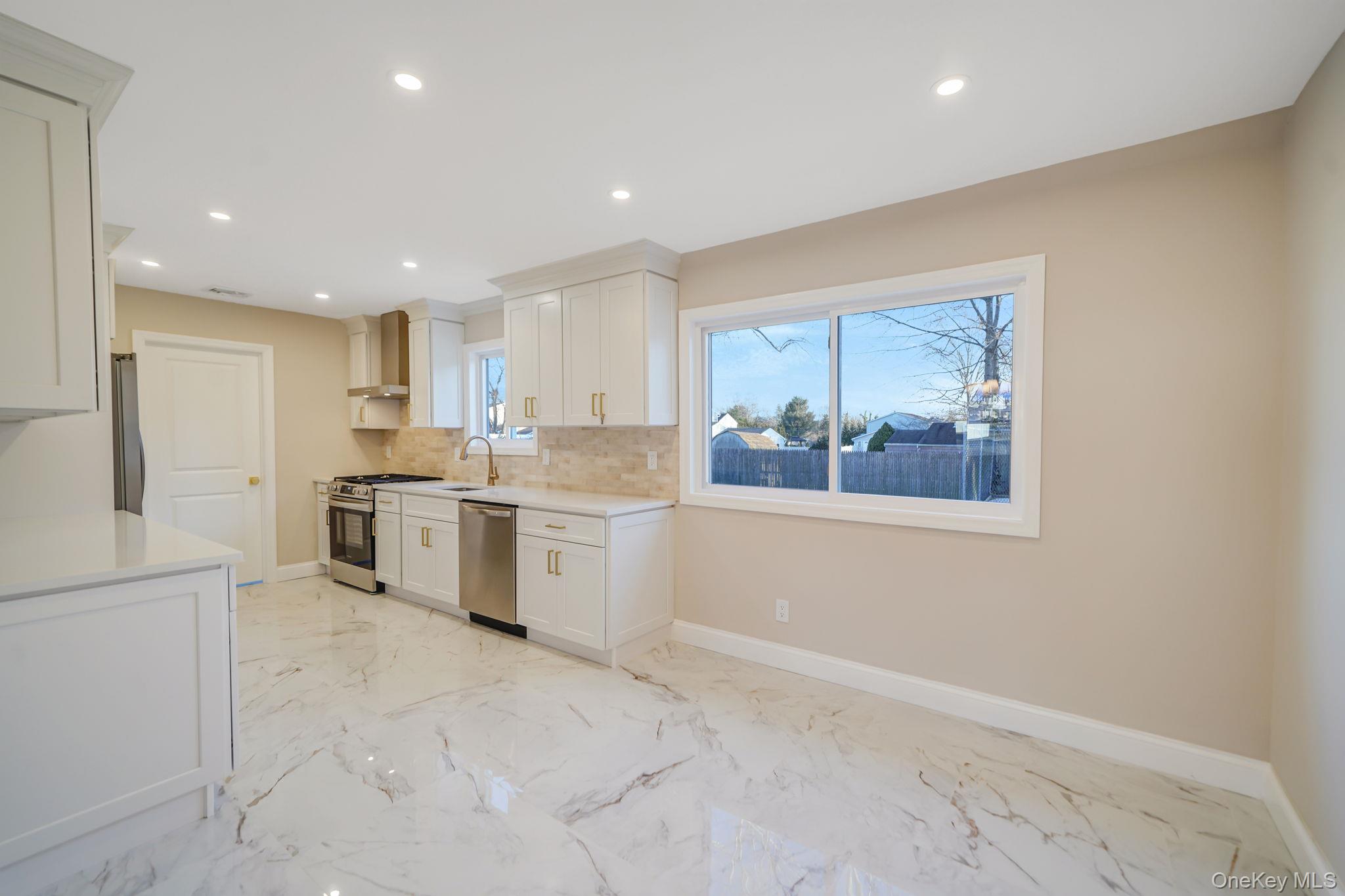 12 Chelmsford Drive, Wheatley Heights, NY 11798