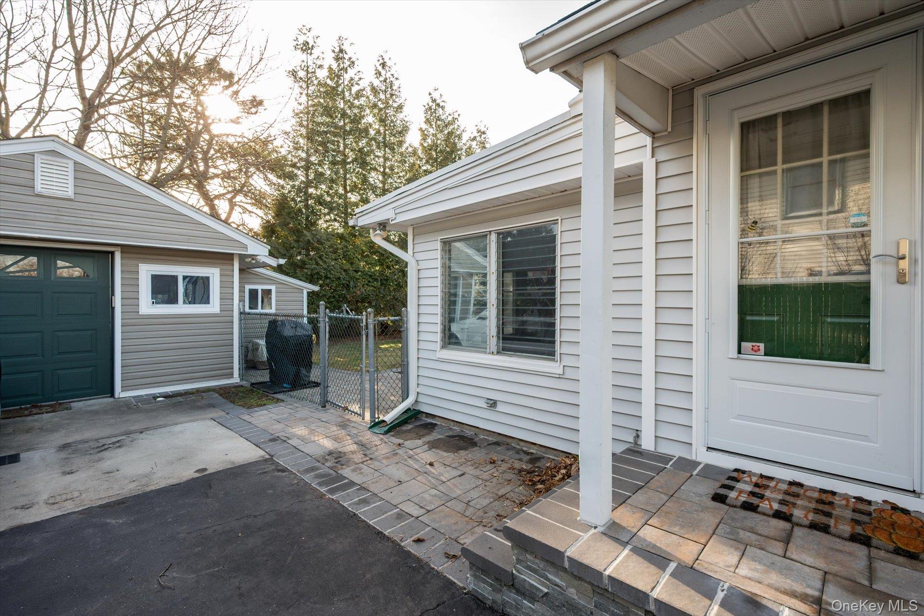 245 53rd Street, Lindenhurst, NY 11757