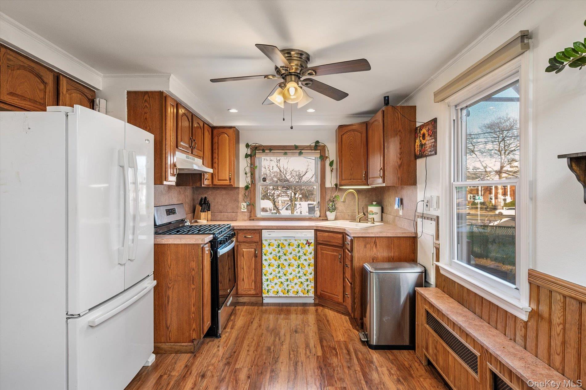 245 53rd Street, Lindenhurst, NY 11757