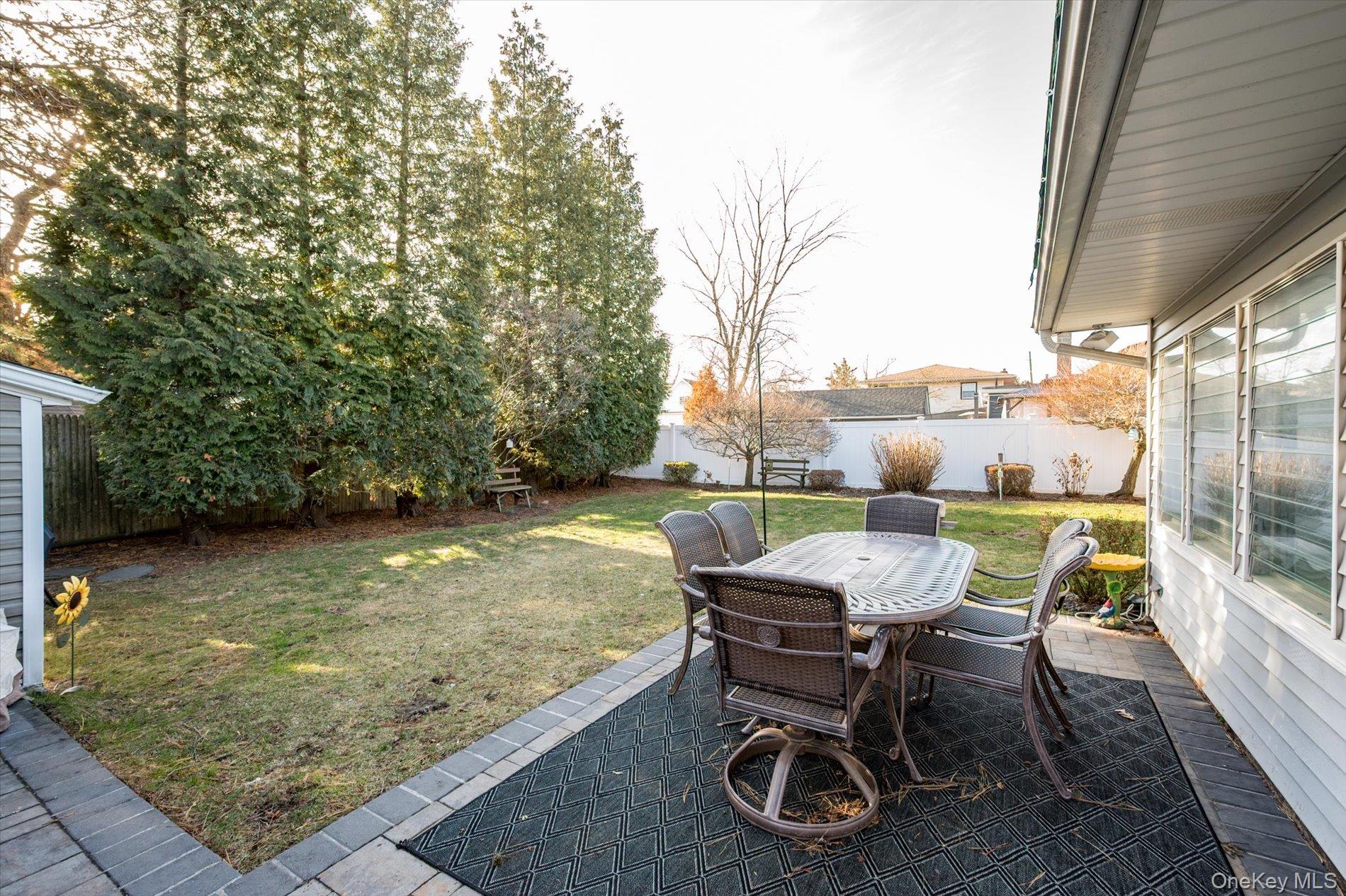 245 53rd Street, Lindenhurst, NY 11757