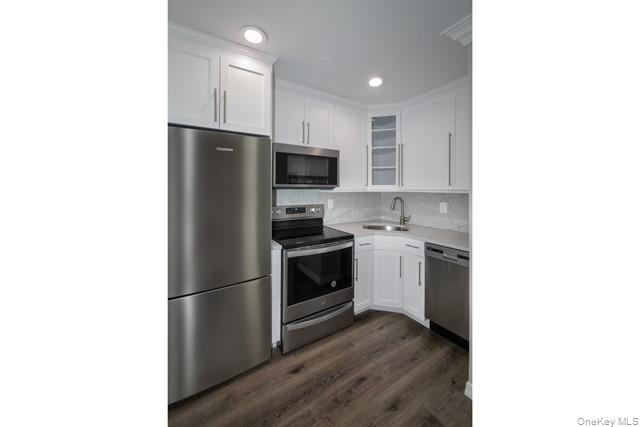 105 Overton Avenue # E, Sayville, NY 11782