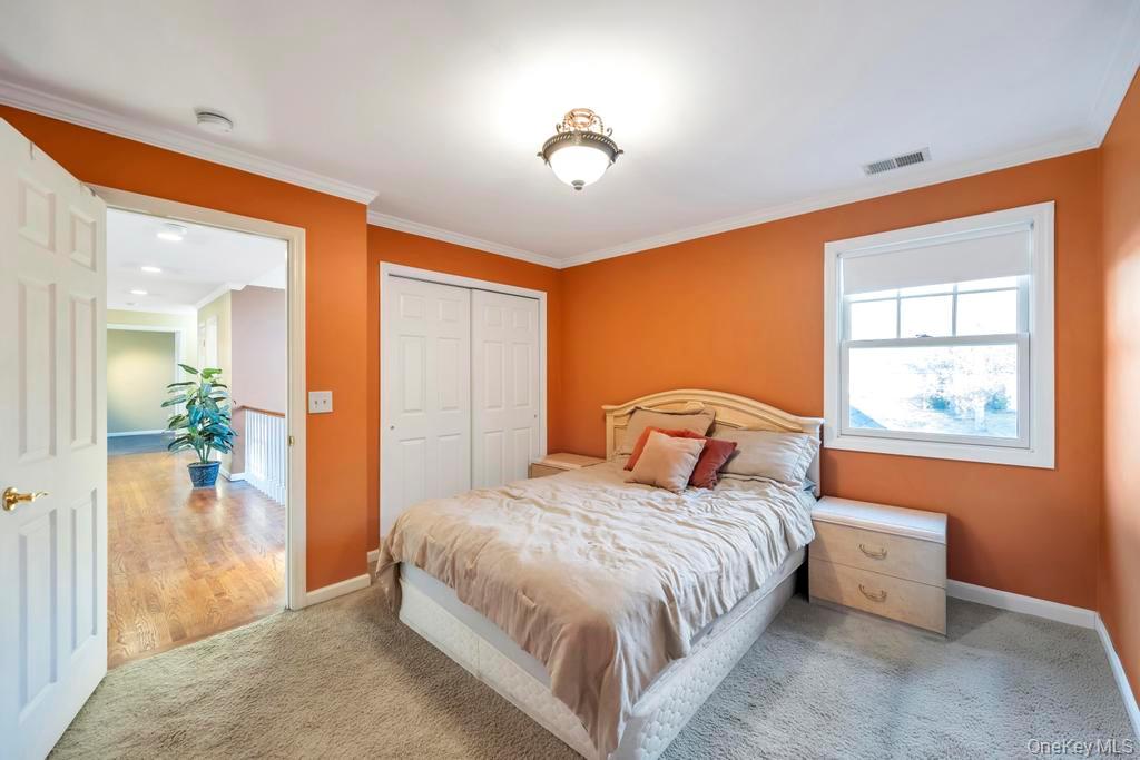 20 Tulip Court, Moriches, NY 11955