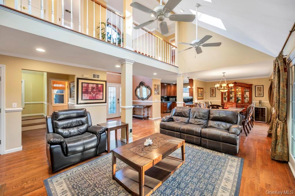 20 Tulip Court, Moriches, NY 11955