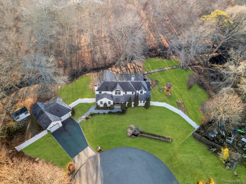 20 Tulip Court, Moriches, NY 11955