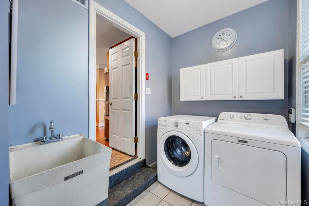 20 Tulip Court, Moriches, NY 11955