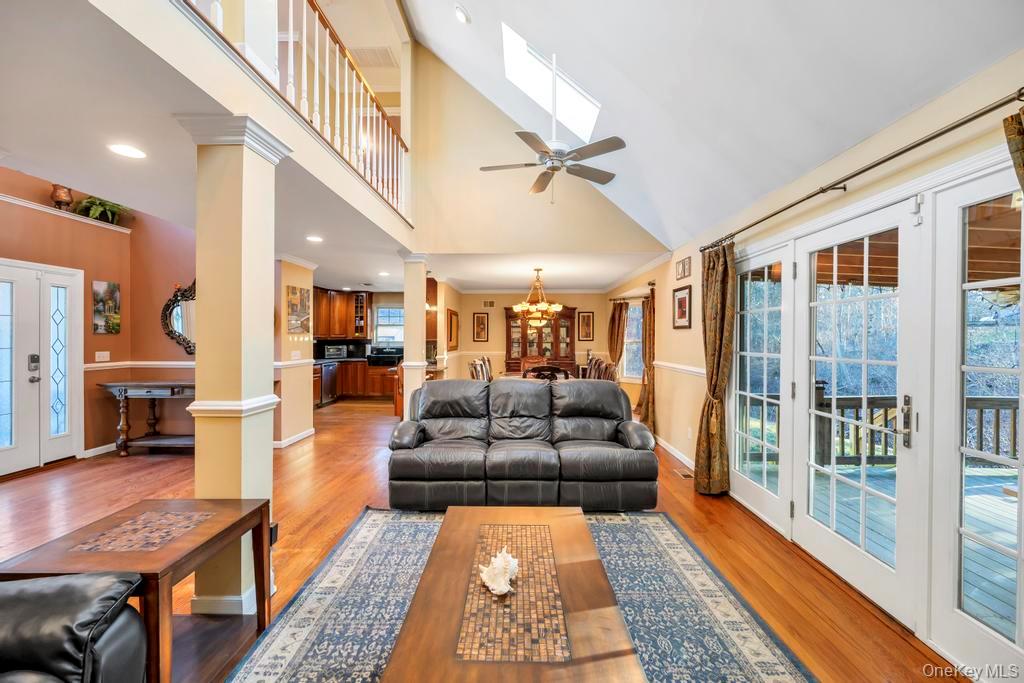 20 Tulip Court, Moriches, NY 11955