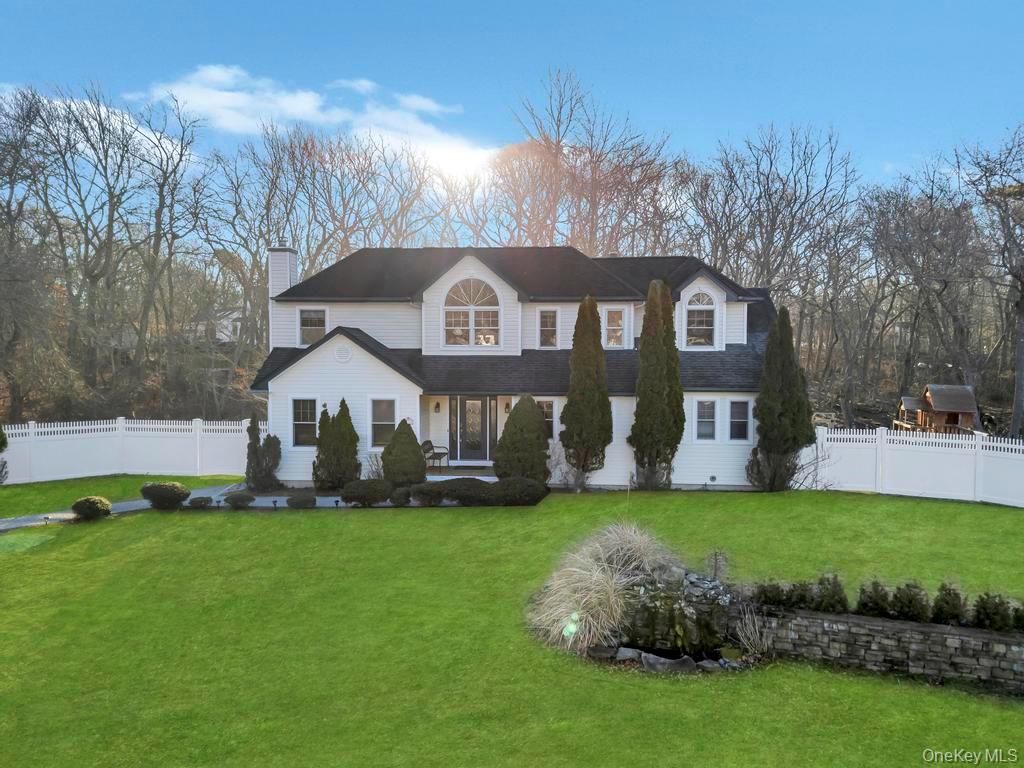 20 Tulip Court, Moriches, NY 11955