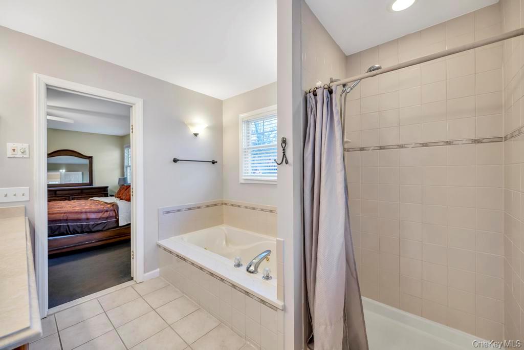 20 Tulip Court, Moriches, NY 11955