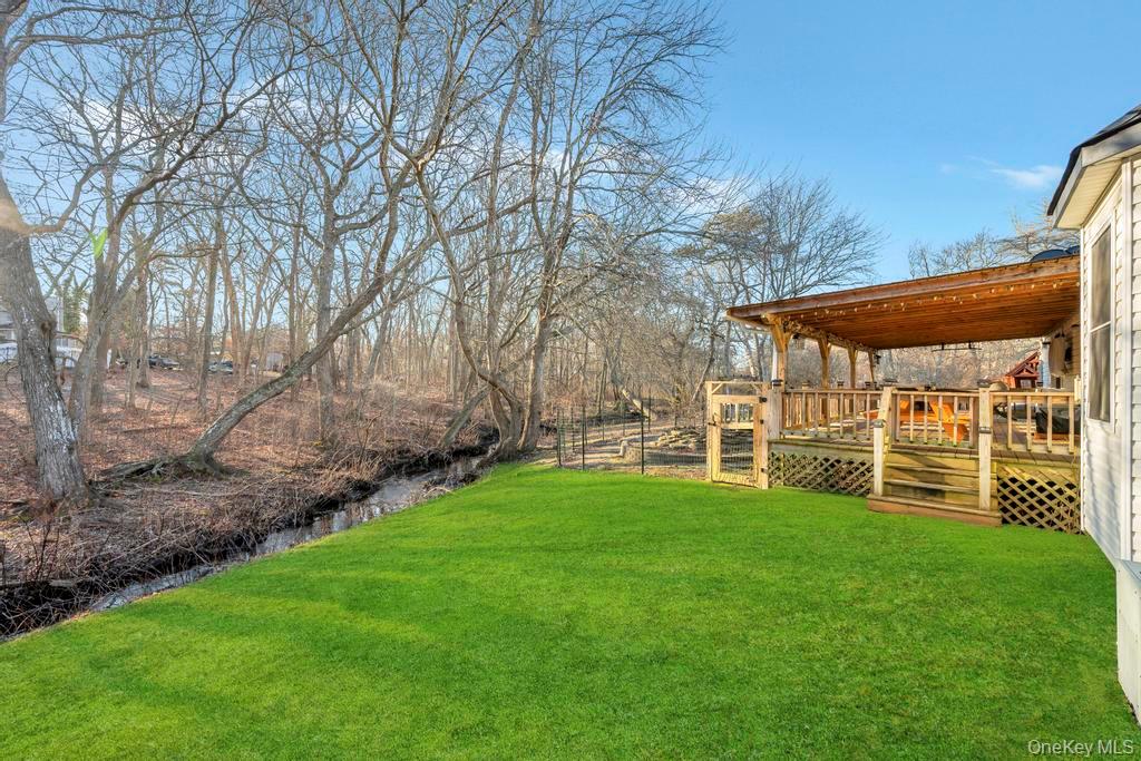 20 Tulip Court, Moriches, NY 11955