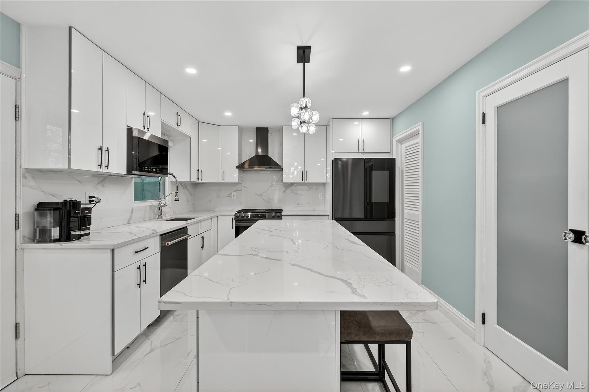 21 Green Avenue, Valley Cottage, NY 10989