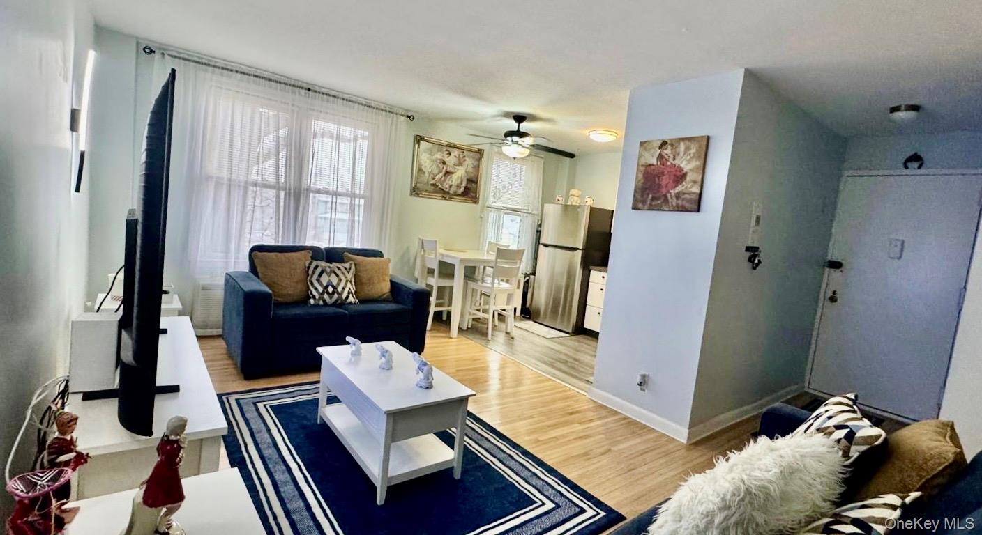 25 Trinity Place # 2k, New Rochelle, NY 10805