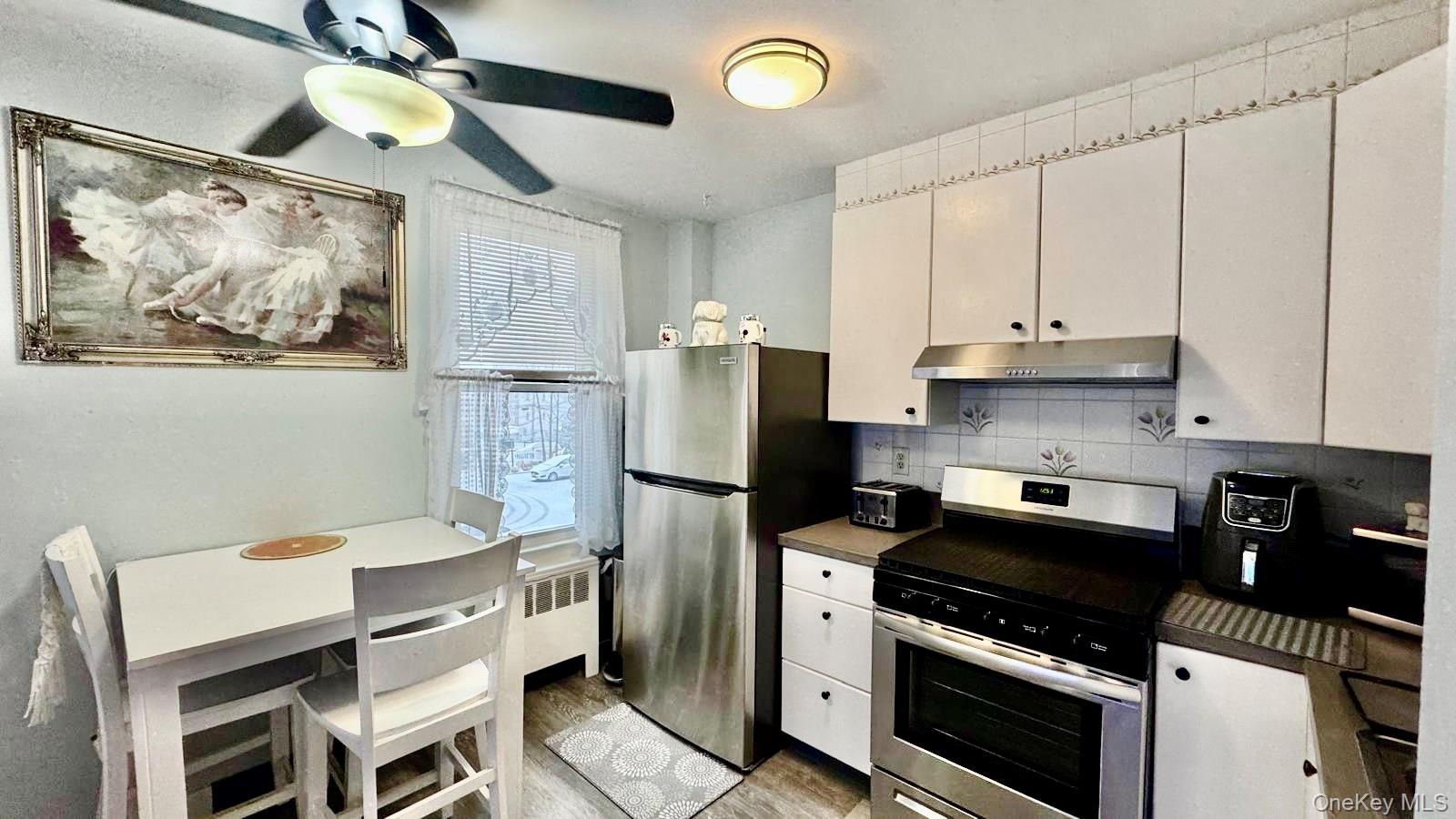 25 Trinity Place # 2k, New Rochelle, NY 10805