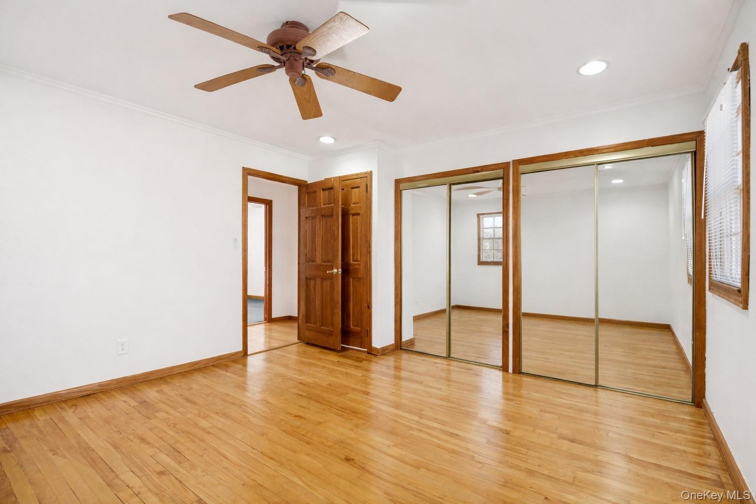 4 Oakley Drive, Huntington Station, NY 11746