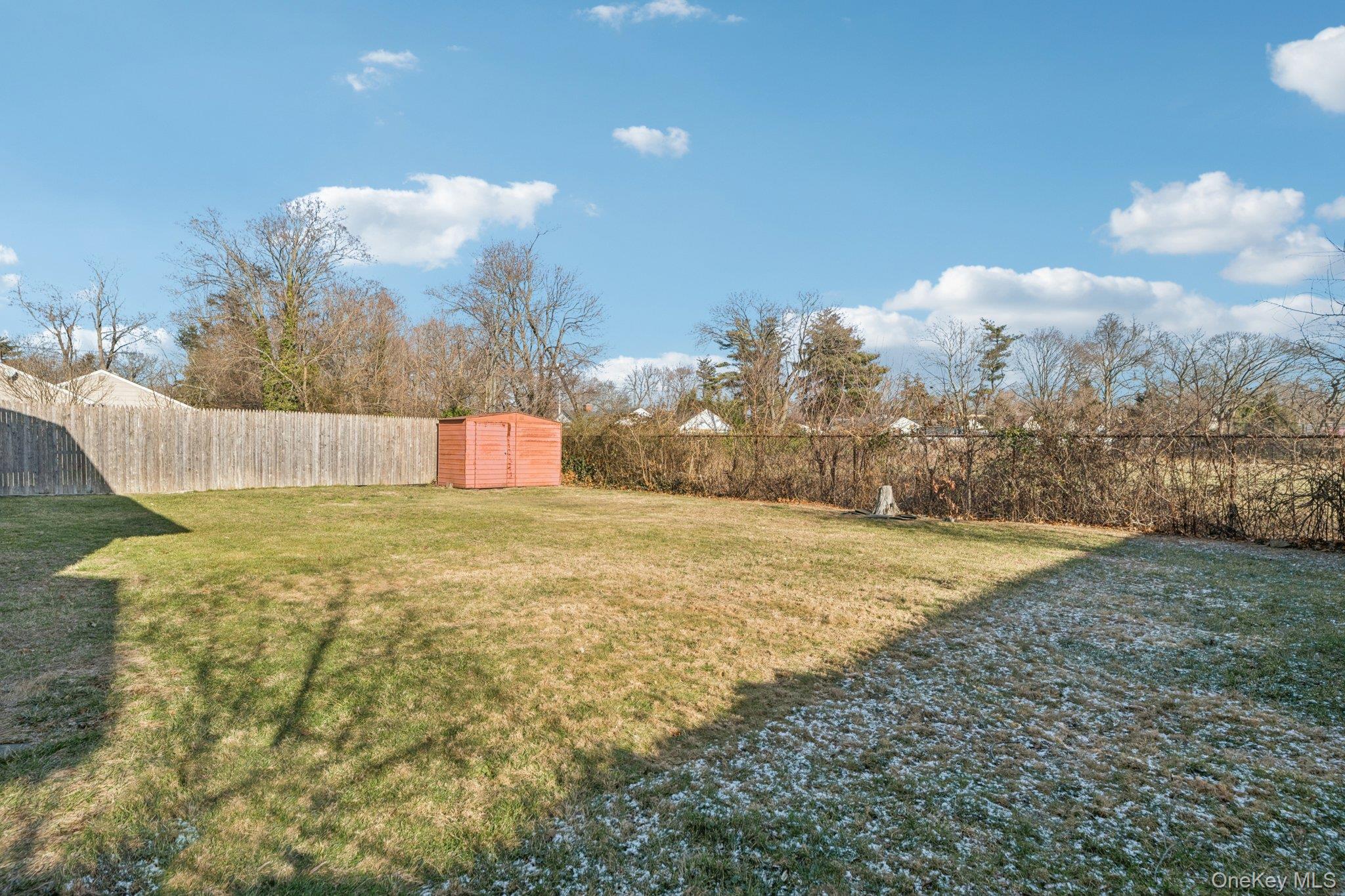 4 Oakley Drive, Huntington Station, NY 11746