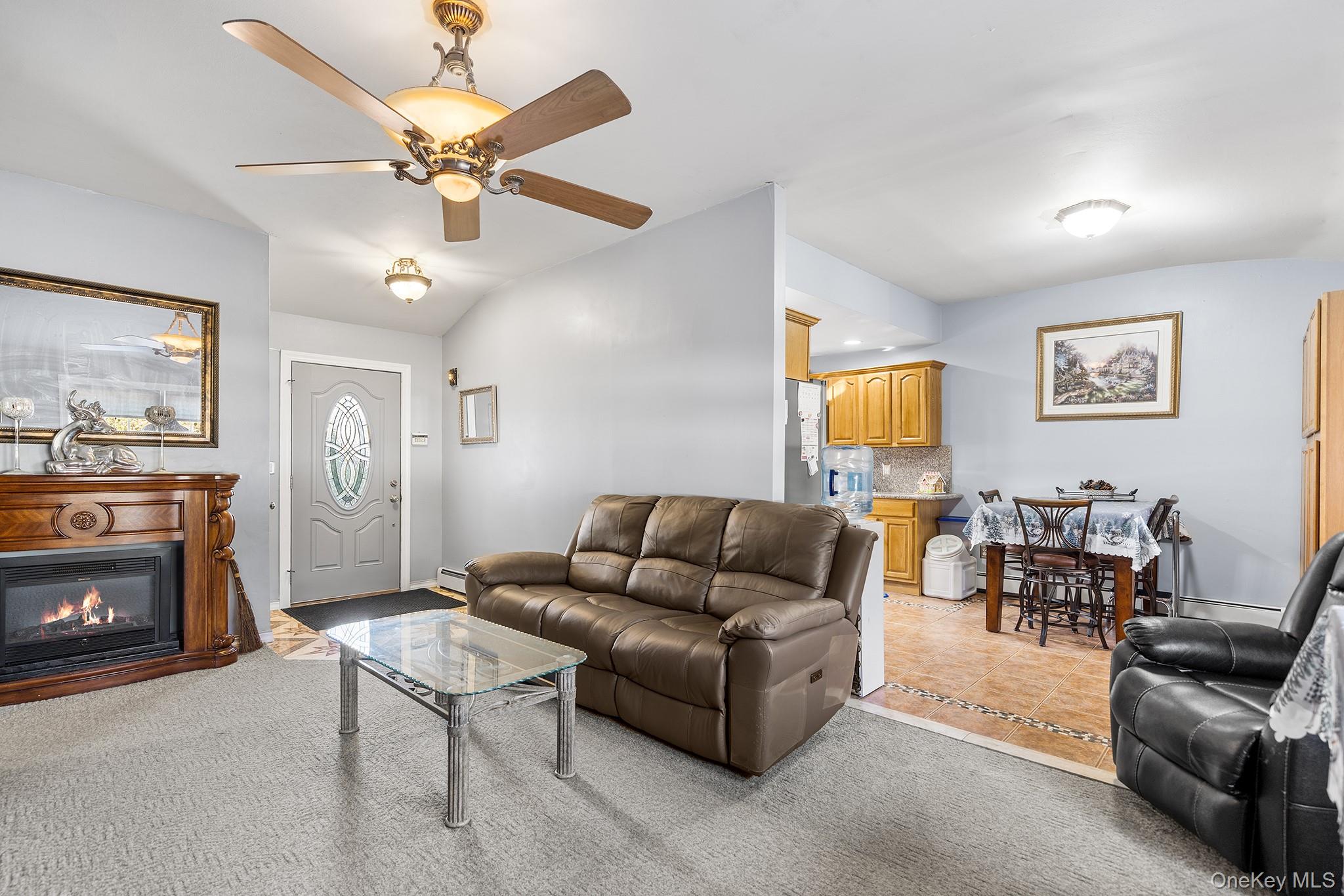 19 Evelyn Road, Port Jefferson Station, NY 11776