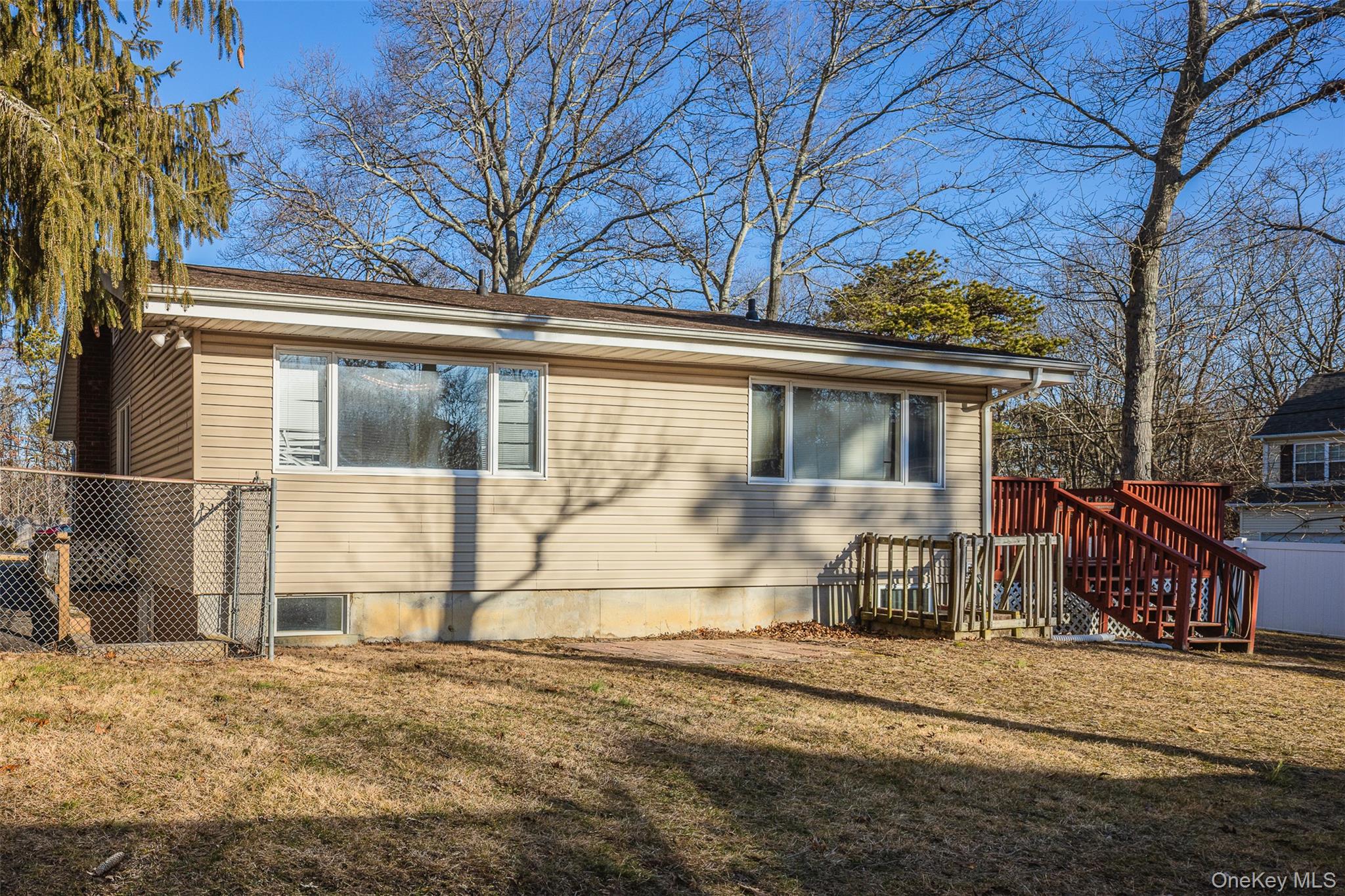 2 Fenwick Street, Mastic, NY 11950