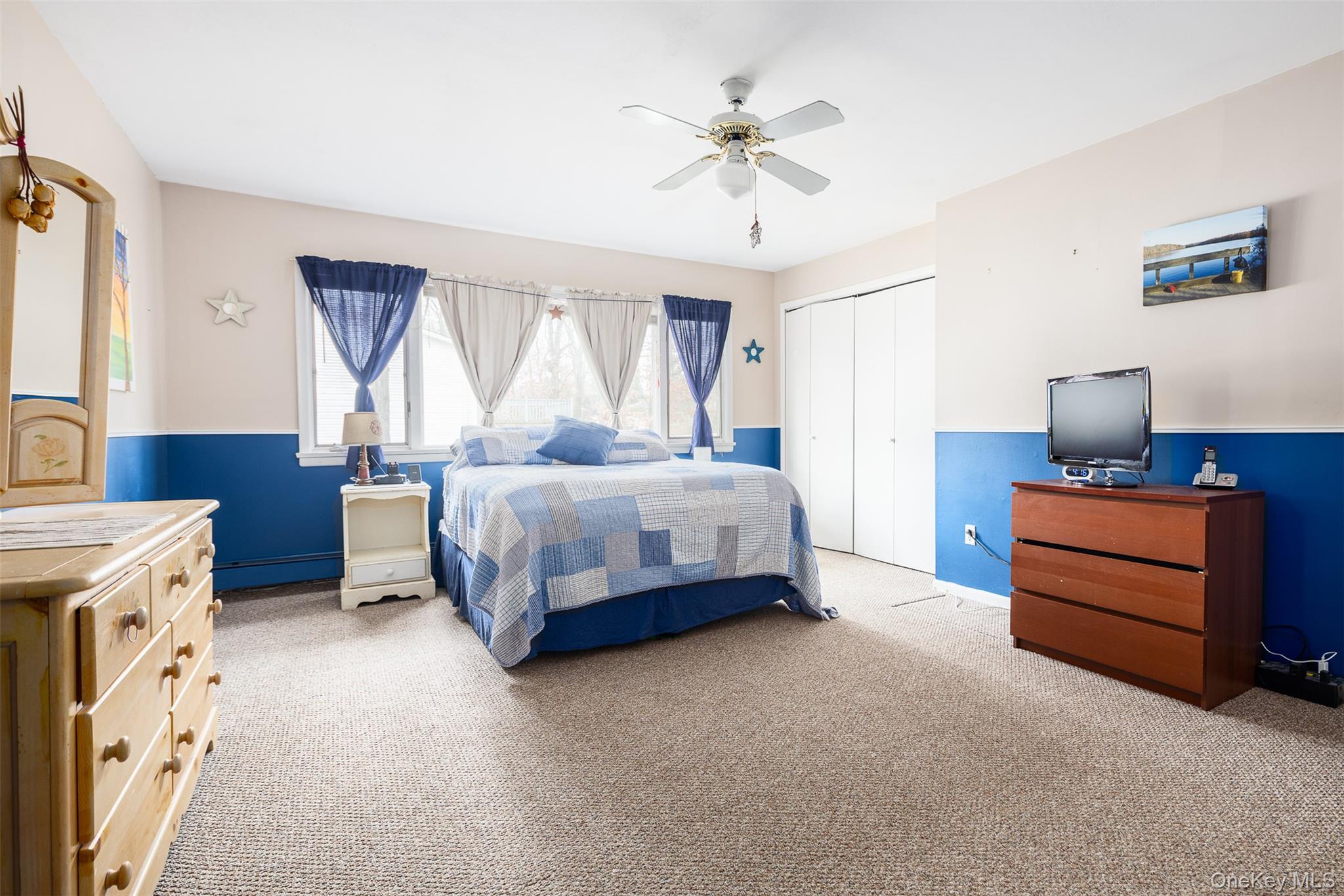 2 Fenwick Street, Mastic, NY 11950