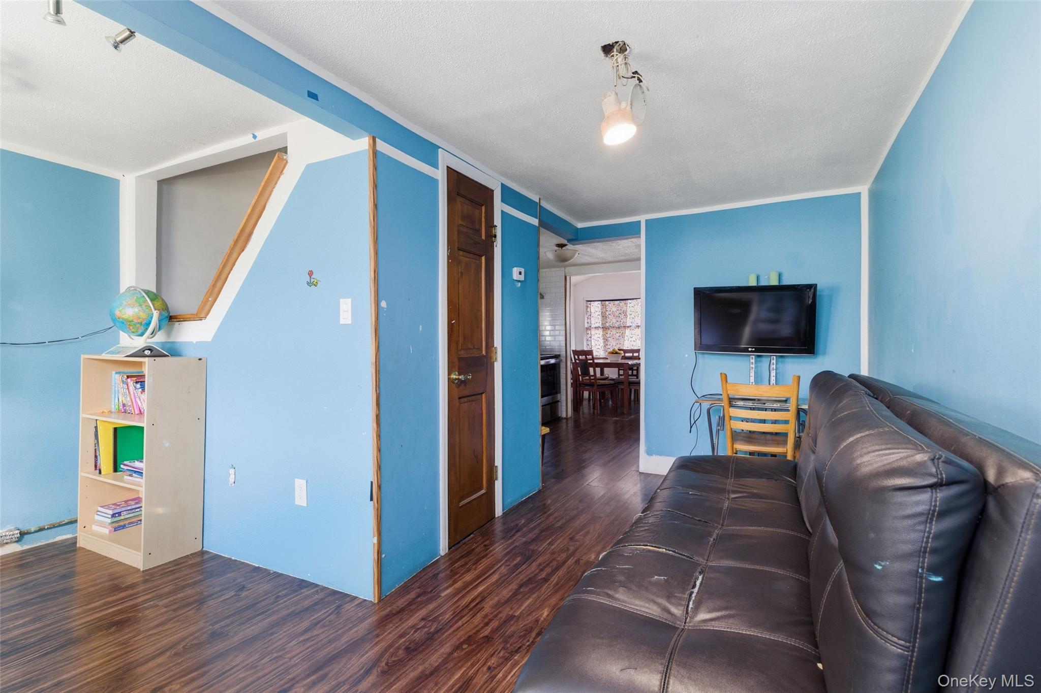 255 Evans Avenue, Elmont, NY 11003