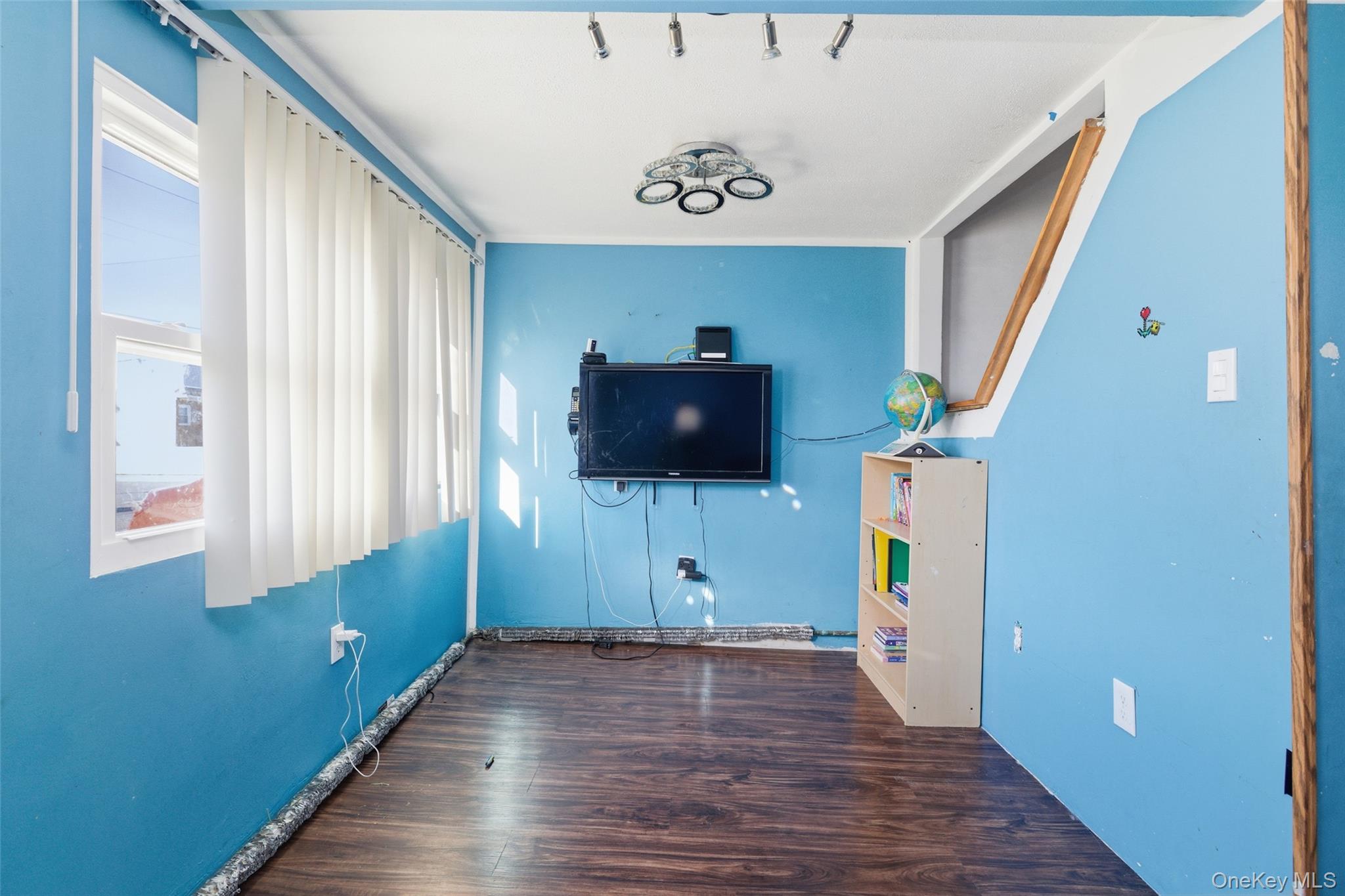 255 Evans Avenue, Elmont, NY 11003