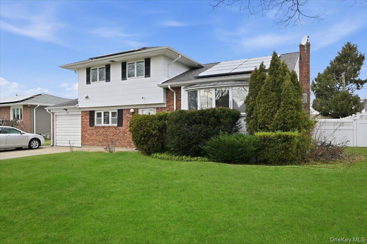 400 Plainview Road, Hicksville, NY 11801