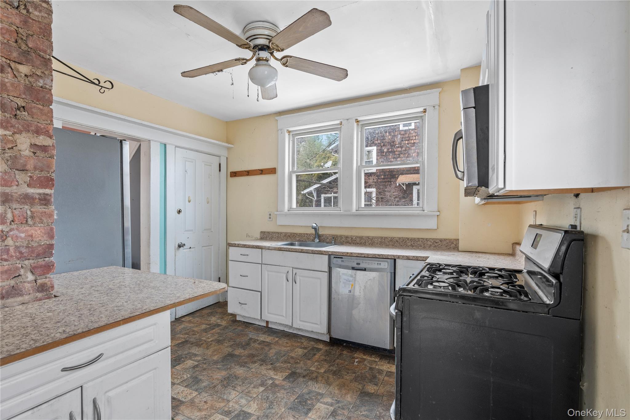 21 Stephens Lane, Tappan, NY 10983