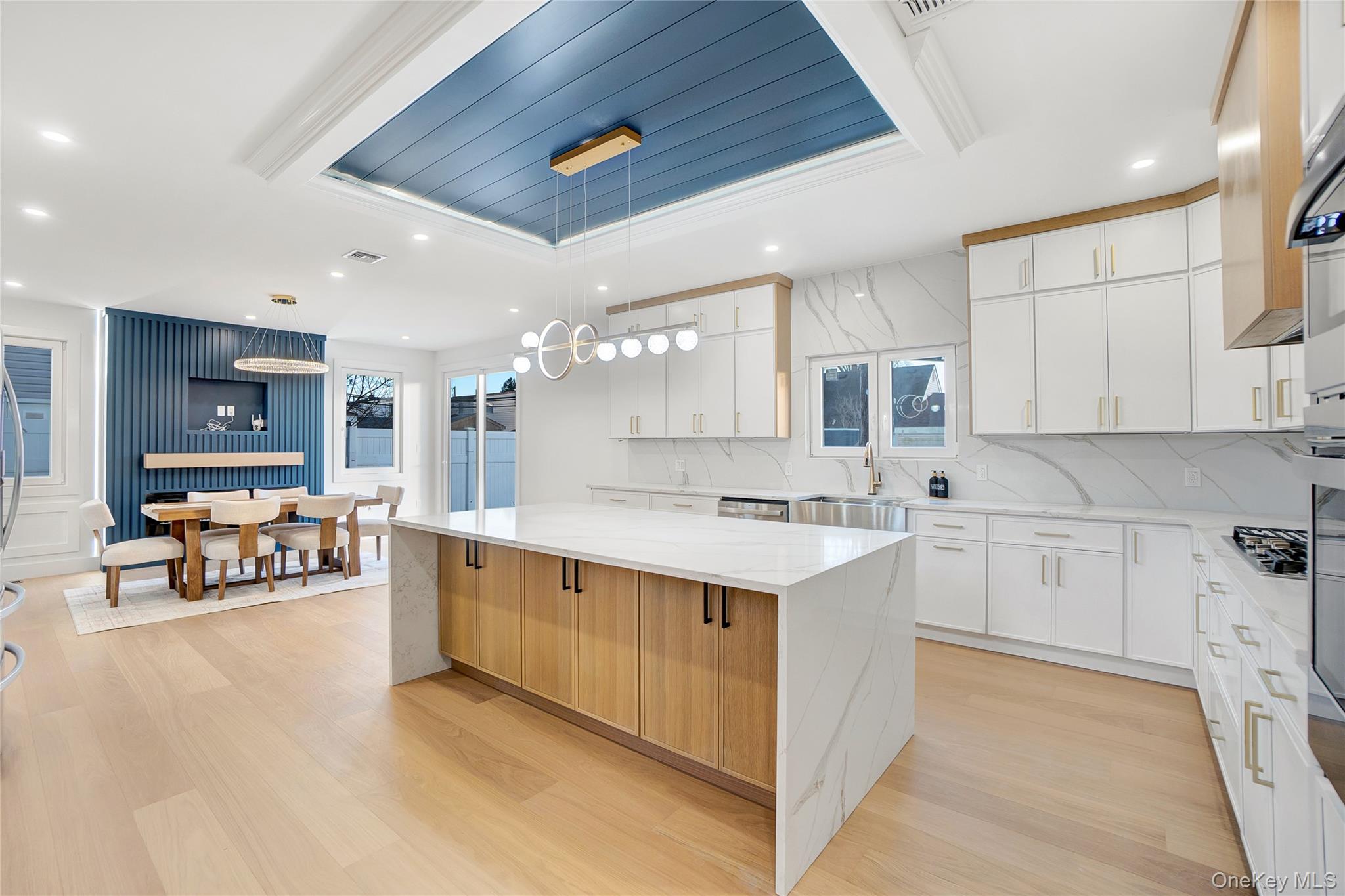 23 Glade Lane, Levittown, NY 11756